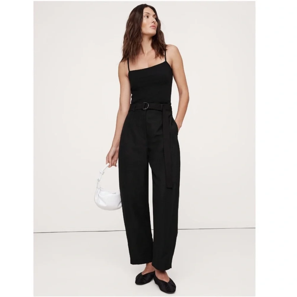 NEW! Banana Republic Black High-Rise Barrel Tencel-Linen Pant 713482 🕳️